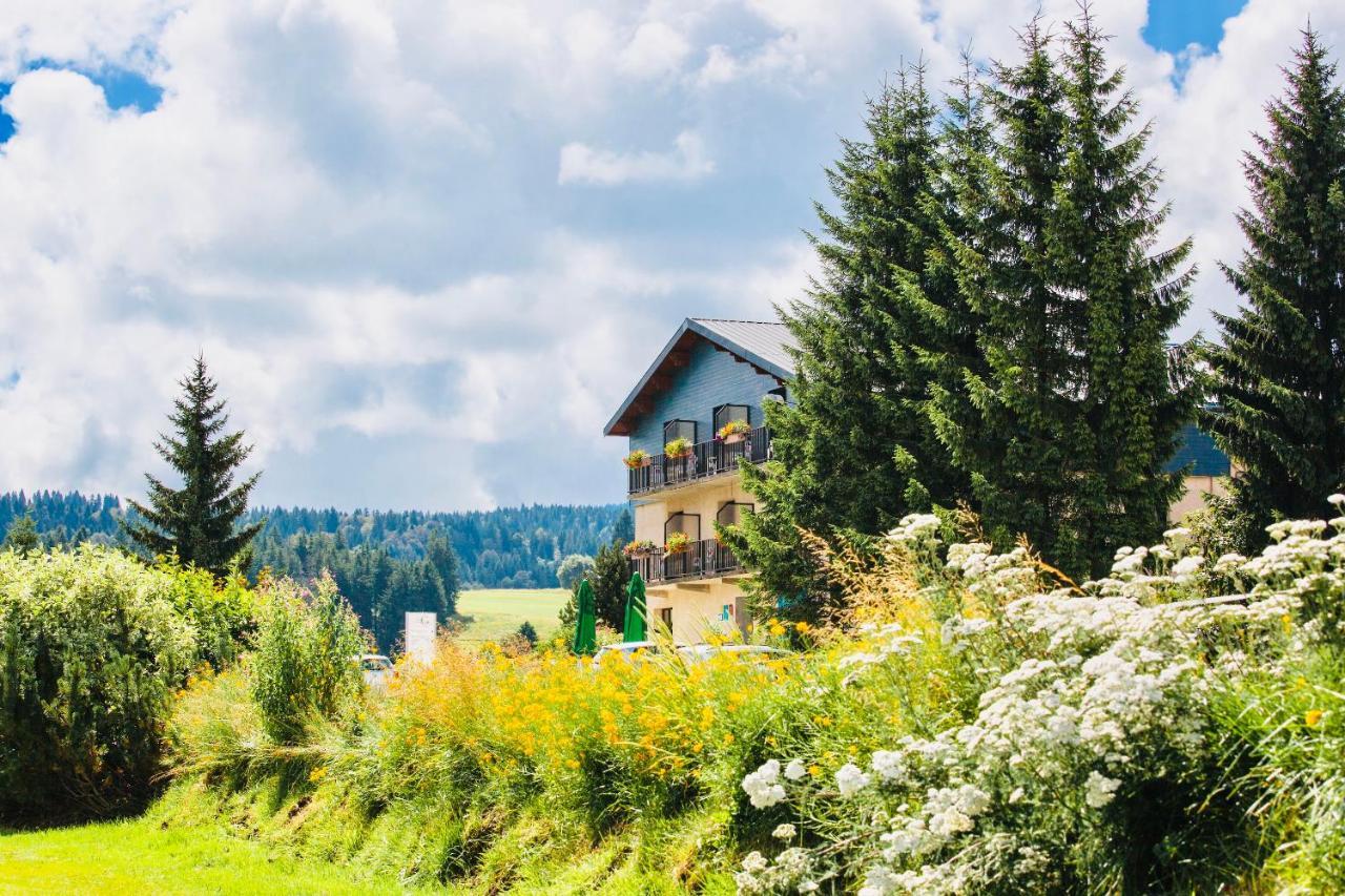 Domaine Du Mont-Saint-Jean Les Rousses Exterior foto